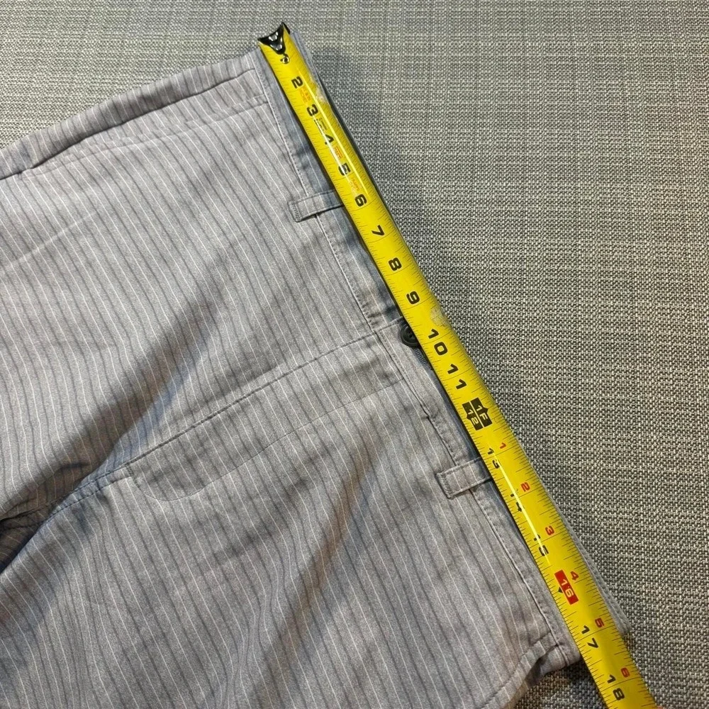 Ben Hogan Gray Striped Shorts Men's Size 34